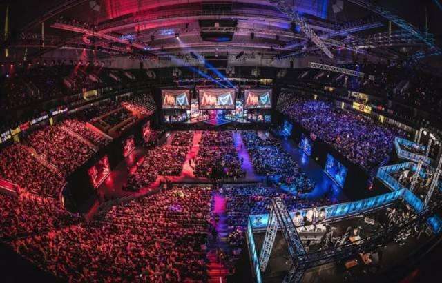 T1近期状态火热拿下七连胜，以11-1的成绩位于积分榜第一