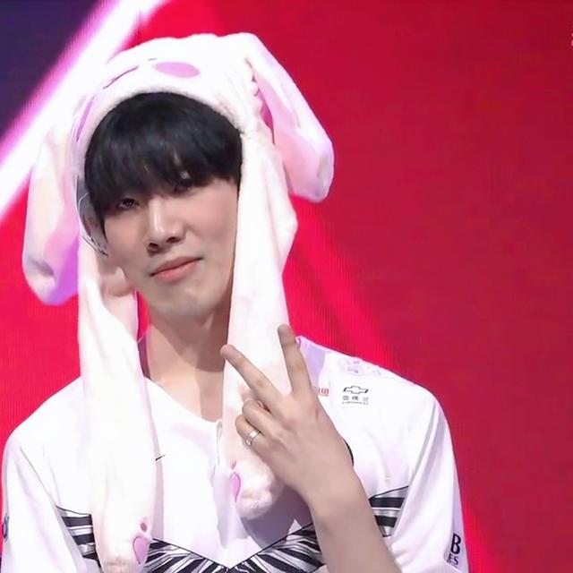 Meiko 加入 LPL 十年了！ Invictus Gaming 官方博客发布祝贺：祝你长寿，超过十年~